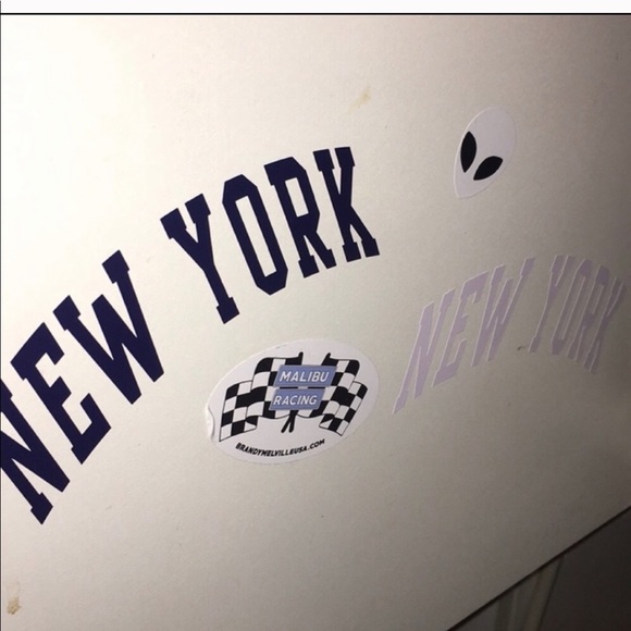 75 BRANDY MELVILLE STICKERS - Picture 7 of 7